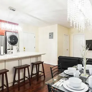 https://brooklyn-3-bedroom-1-bathroom-8-minutes-to-subway-30.us-newyorkcity.com